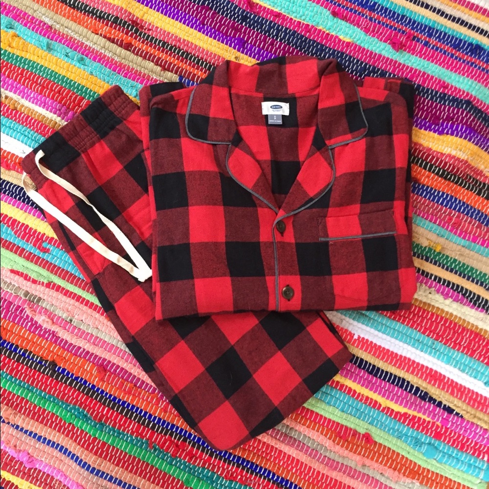 Plaid Old Navy pajamas